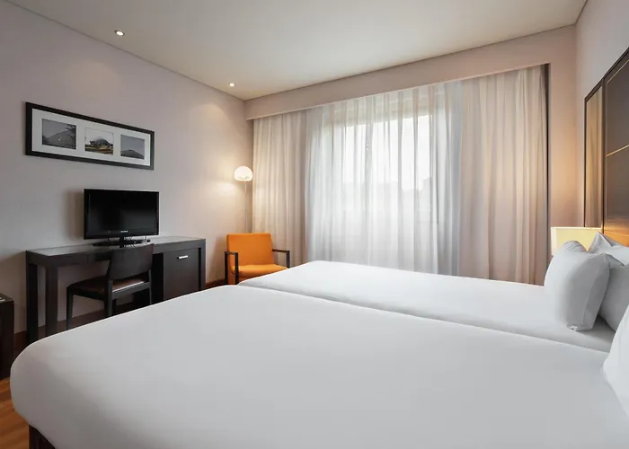 Eurostars Artes Отель 4*