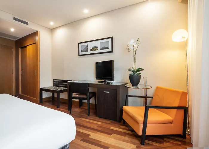 Отель Eurostars Artes 4*