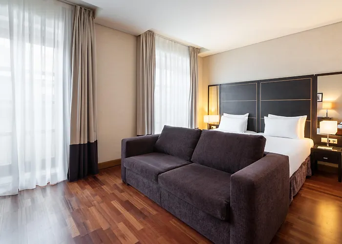 Eurostars Artes מלון 4*