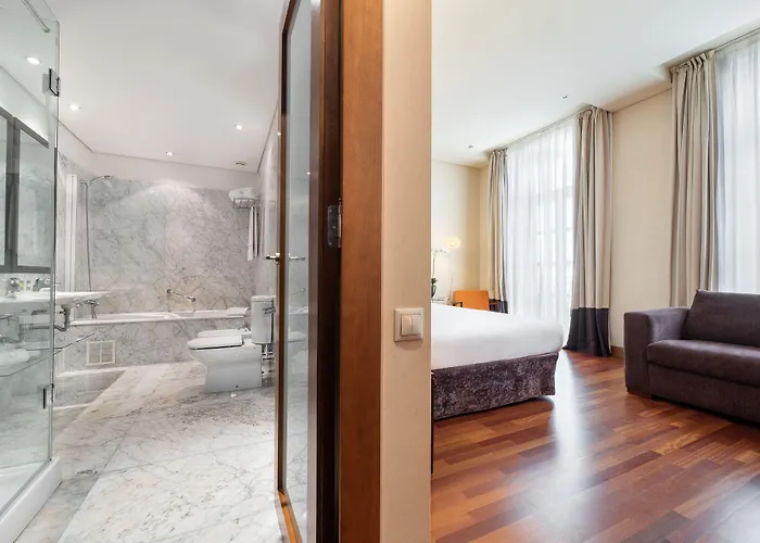 Eurostars Artes Отель