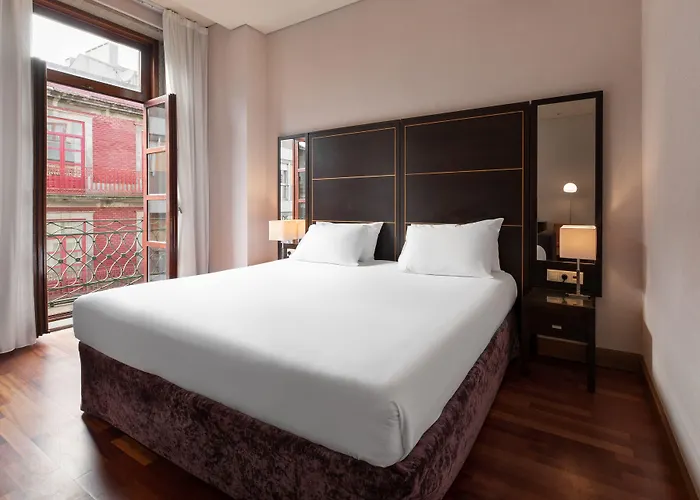 Отель Eurostars Artes 4*