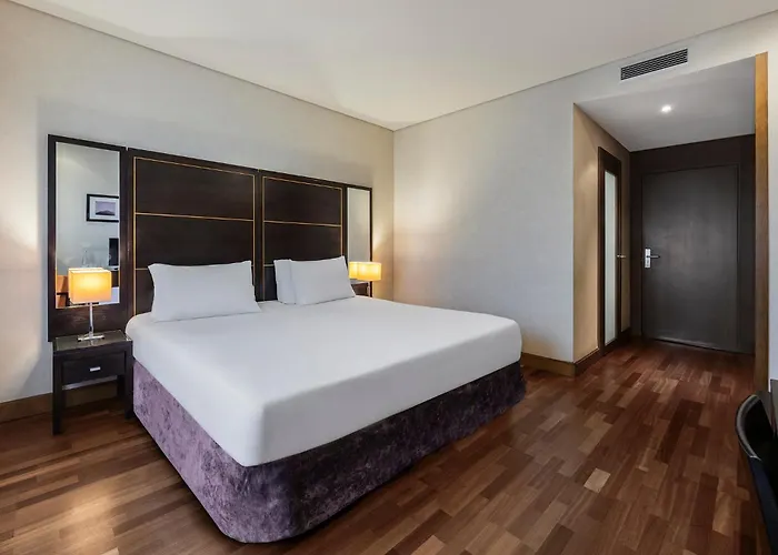 Отель Eurostars Artes 4*