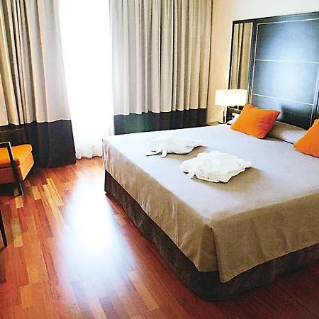 Eurostars Artes Szálloda 4*